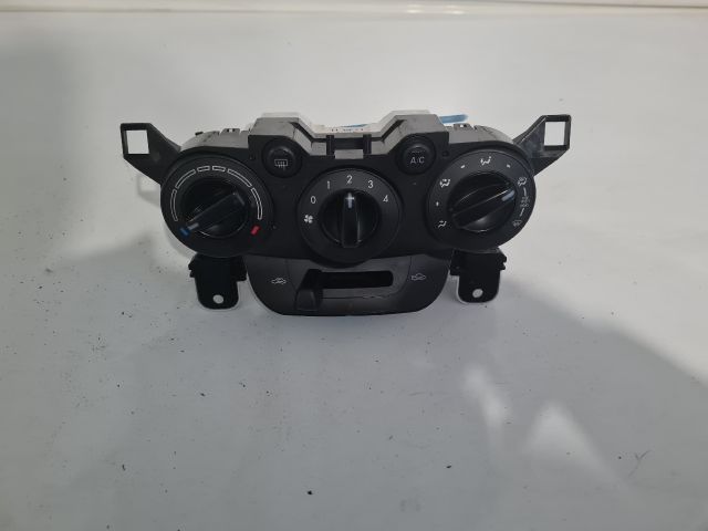 bontott MAZDA 2 Fűtéskapcsoló (manuális klímás)
