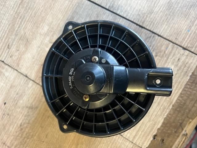 bontott MAZDA 2 Fűtőmotor (Klímás)