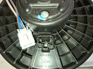 bontott MAZDA 2 Fűtőmotor (Klímás)