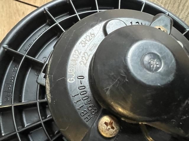 bontott MAZDA 2 Fűtőmotor (Klímás)