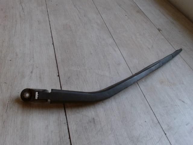 bontott MAZDA 2 Hátsó Ablaktörlő Kar