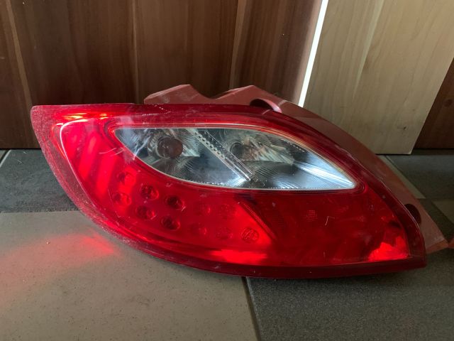 bontott MAZDA 2 Hátsó Lámpa Szett