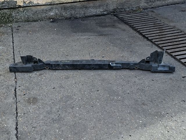 bontott MAZDA 2 Homlokfal Alsó Tartó