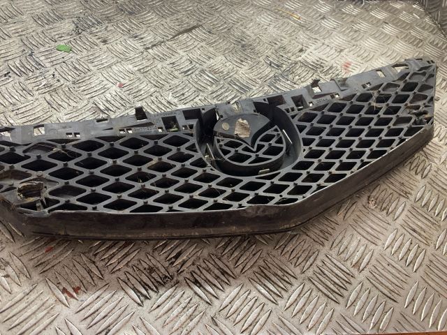 bontott MAZDA 2 Hűtőrács