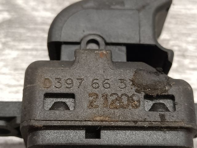 bontott MAZDA 2 Jobb első Ablakemelő Kapcsoló