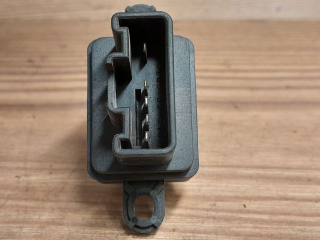 bontott MAZDA 2 Jobb első Ablakemelő Kapcsoló