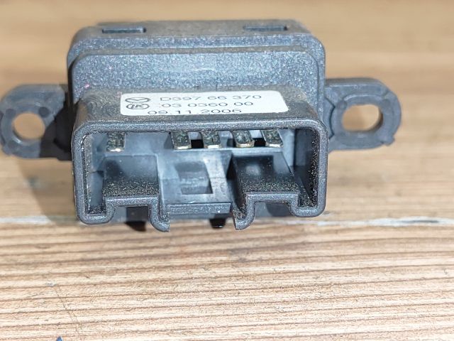 bontott MAZDA 2 Jobb első Ablakemelő Kapcsoló