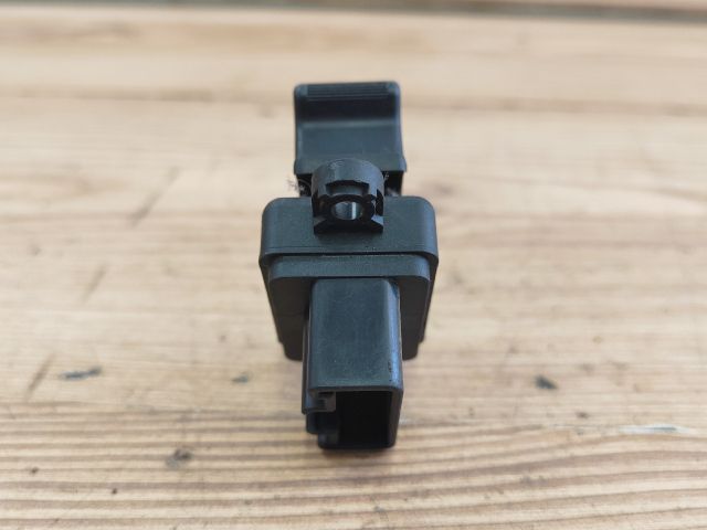 bontott MAZDA 2 Jobb első Ablakemelő Kapcsoló