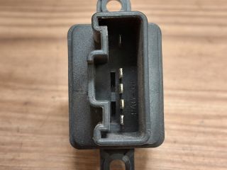 bontott MAZDA 2 Jobb első Ablakemelő Kapcsoló