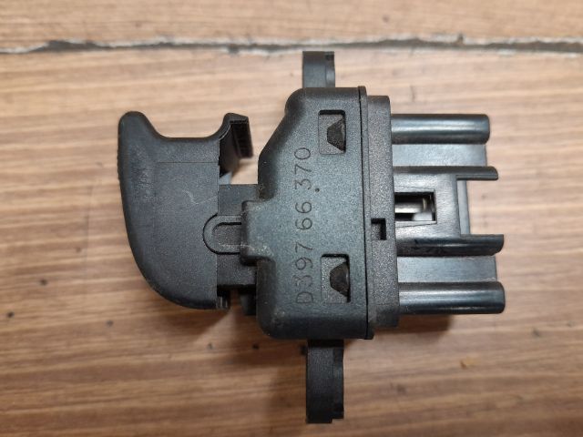 bontott MAZDA 2 Jobb első Ablakemelő Kapcsoló