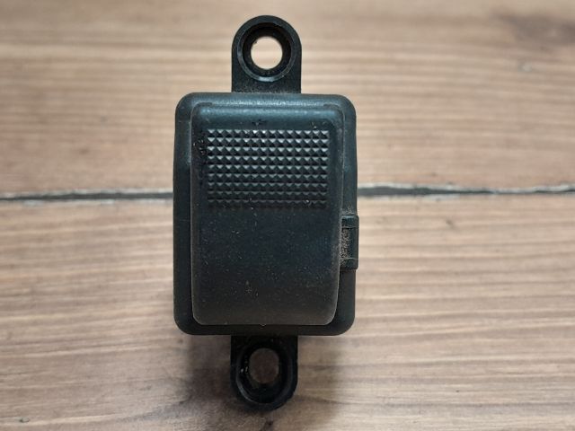 bontott MAZDA 2 Jobb első Ablakemelő Kapcsoló