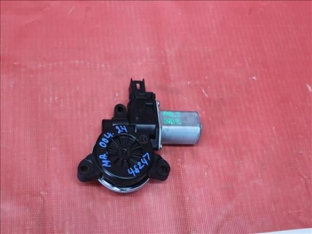 bontott MAZDA 2 Jobb első Ablakemelő Motor