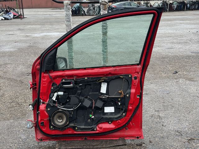 bontott MAZDA 2 Jobb első Ajtó (Részeivel)