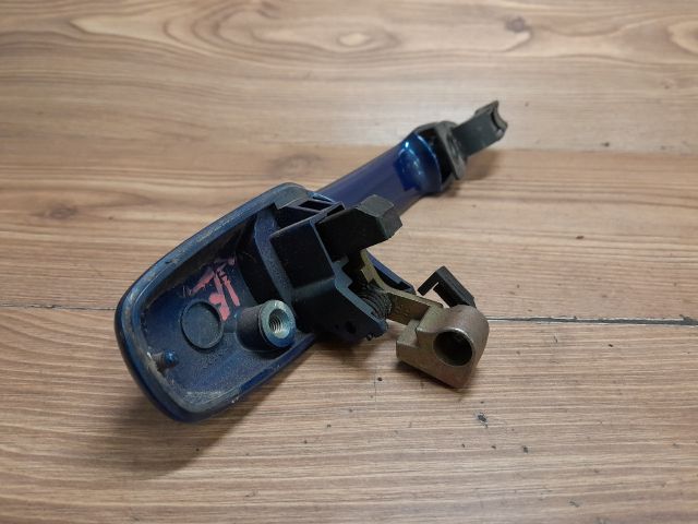 bontott MAZDA 2 Jobb első Ajtózár