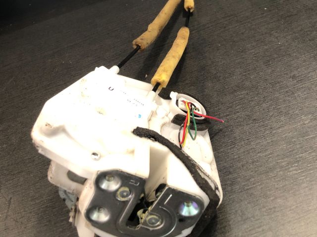 bontott MAZDA 2 Jobb első Ajtózár