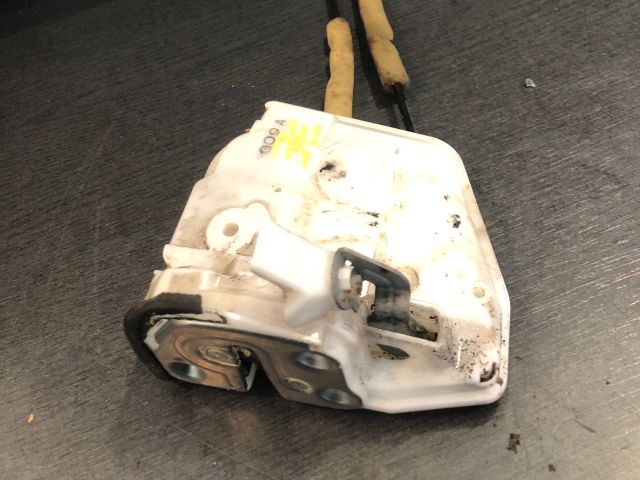 bontott MAZDA 2 Jobb első Ajtózár