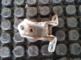 bontott MAZDA 2 Jobb első Alsó Zsanér