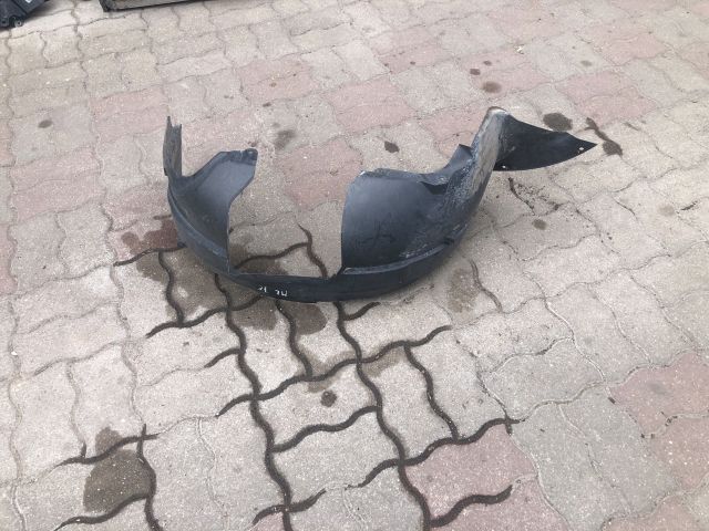 bontott MAZDA 2 Jobb első Dobbetét (Kerékjárati, Műanyag)