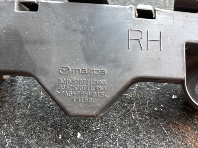 bontott MAZDA 2 Jobb első Oldal Lökhárító Tartó (Műanyag)