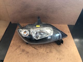 bontott MAZDA 2 Jobb Fényszóró