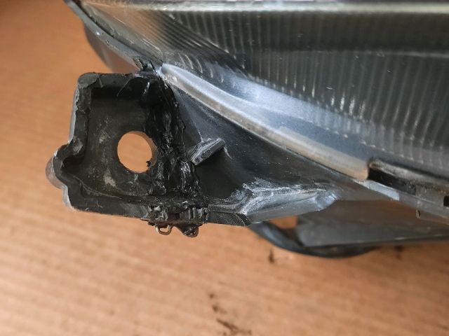 bontott MAZDA 2 Jobb Fényszóró