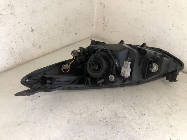 bontott MAZDA 2 Jobb Fényszóró