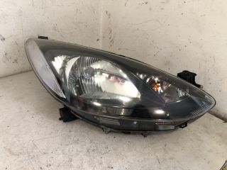 bontott MAZDA 2 Jobb Fényszóró