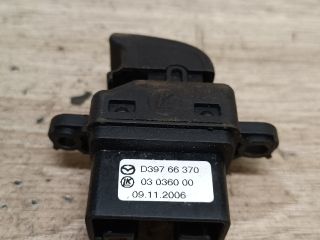 bontott MAZDA 2 Jobb hátsó Ablakemelő Kapcsoló