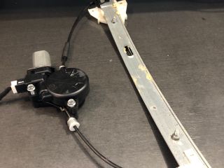 bontott MAZDA 2 Jobb hátsó Ablakemelő Szerkezet (Elektromos)