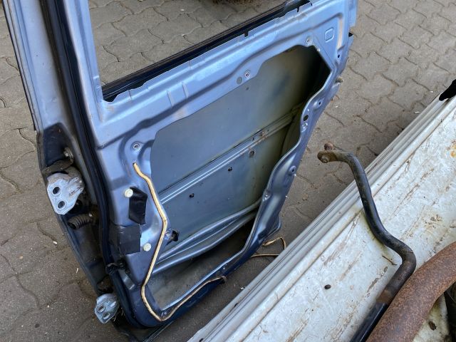 bontott MAZDA 2 Jobb hátsó Ajtó (Üres lemez)