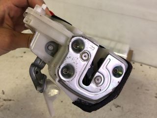 bontott MAZDA 2 Jobb hátsó Ajtózár