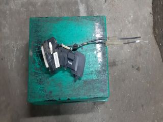 bontott MAZDA 2 Jobb hátsó Ajtózár