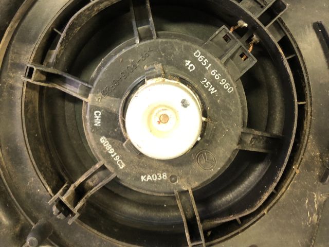 bontott MAZDA 2 Jobb hátsó Külső Kilincs