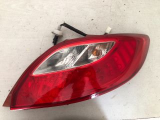 bontott MAZDA 2 Jobb Hátsó Lámpa