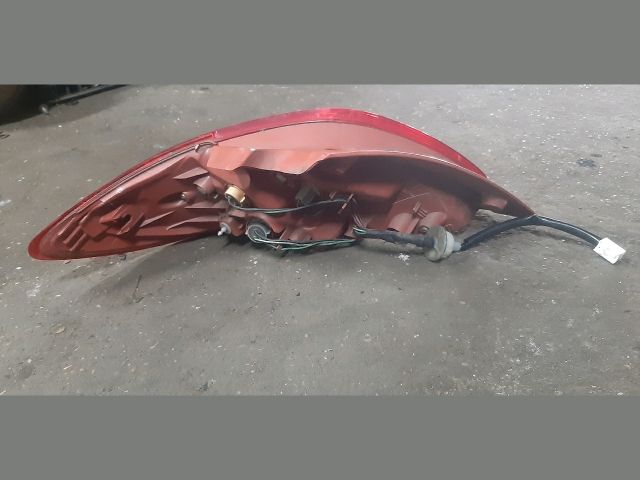 bontott MAZDA 2 Jobb Hátsó Lámpa