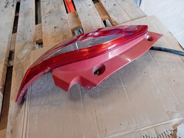 bontott MAZDA 2 Jobb Hátsó Lámpa