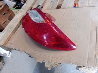 bontott MAZDA 2 Jobb Hátsó Lámpa