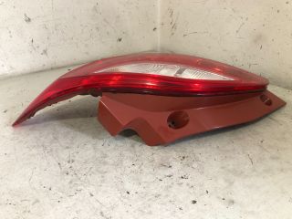 bontott MAZDA 2 Jobb Hátsó Lámpa