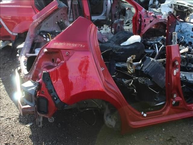 bontott MAZDA 2 Jobb hátsó Sárvédő