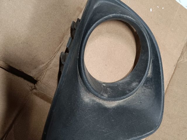 bontott MAZDA 2 Jobb Ködlámpa Rács