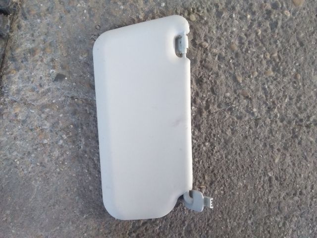 bontott MAZDA 2 Jobb Napellenző