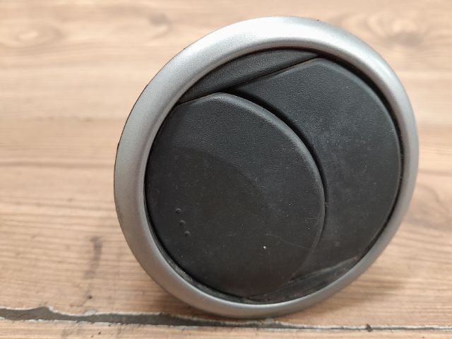 bontott MAZDA 2 Jobb Szellőző