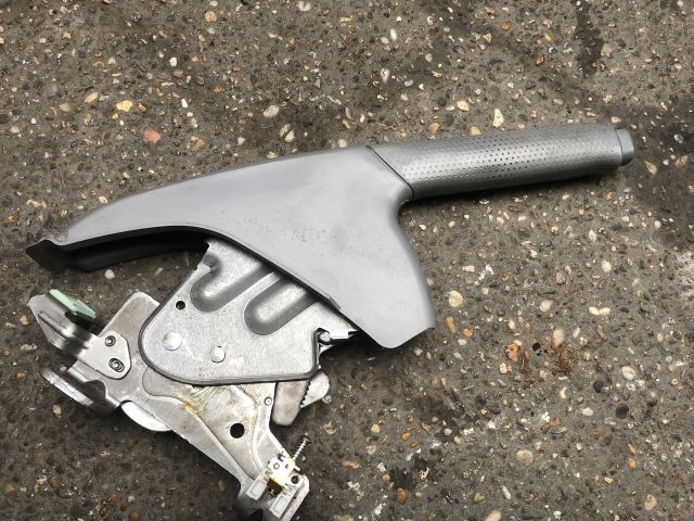 bontott MAZDA 2 Kézifék Kar