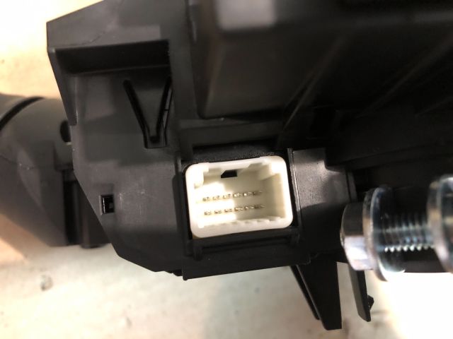 bontott MAZDA 2 Komplett Kormánykapcsoló (Bajuszkapcsoló)