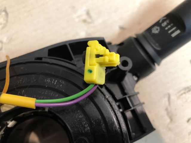 bontott MAZDA 2 Komplett Kormánykapcsoló (Bajuszkapcsoló)