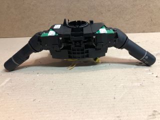 bontott MAZDA 2 Komplett Kormánykapcsoló (Bajuszkapcsoló)