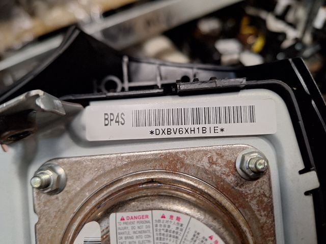 bontott MAZDA 2 Kormánylégzsák