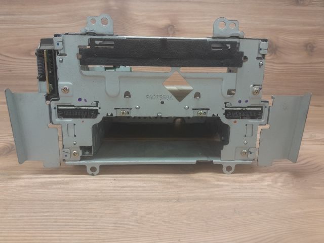 bontott MAZDA 2 Rádió / CD