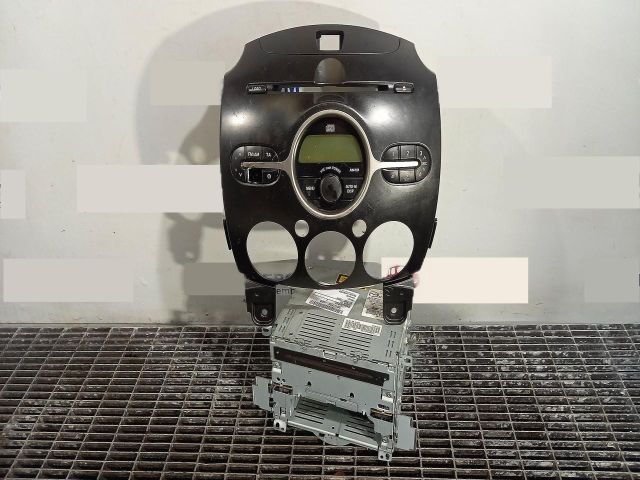 bontott MAZDA 2 Rádió / CD