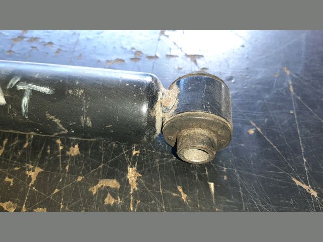 bontott MAZDA 3 Bal hátsó Lengéscsillapító